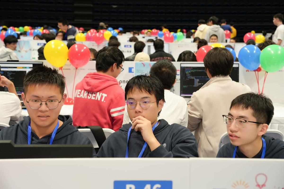2011 ACM/ICPC福州赛区8.7现场赛有哪些亮点？