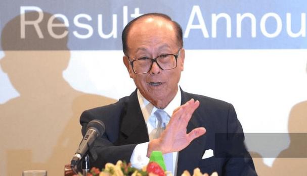香港90岁李嘉诚退休，香港超人时代落幕，下一个超人会是谁？