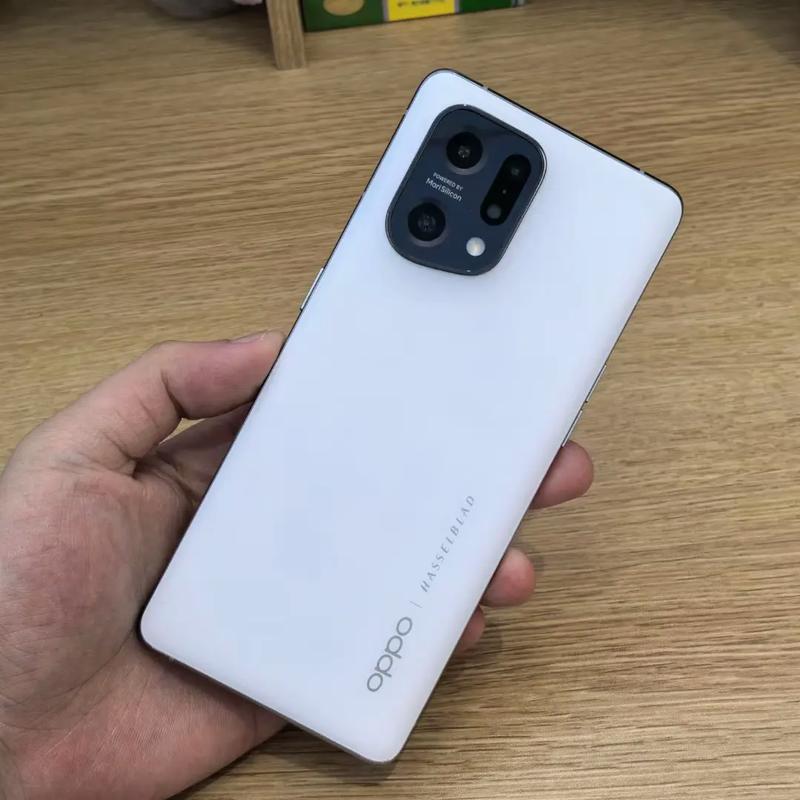 OPPO Find X5性能拍照如何？技巧解析后这款高端手机值得入手吗？