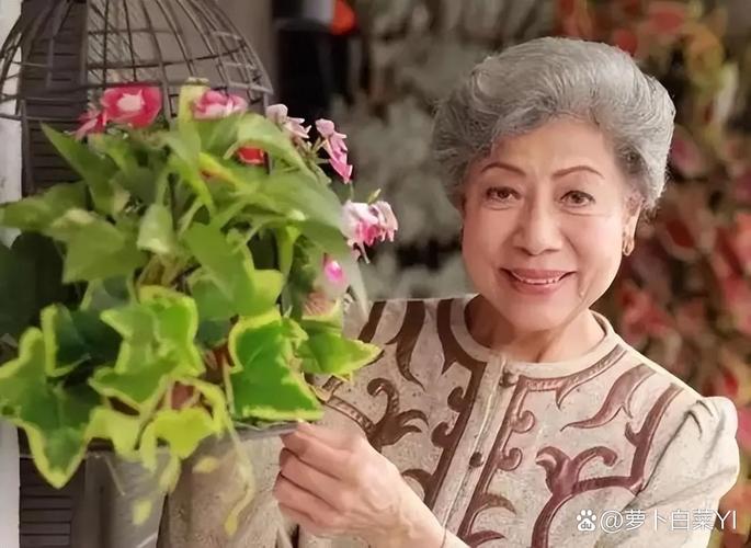 Frida Stalker 是哪位神秘人物？