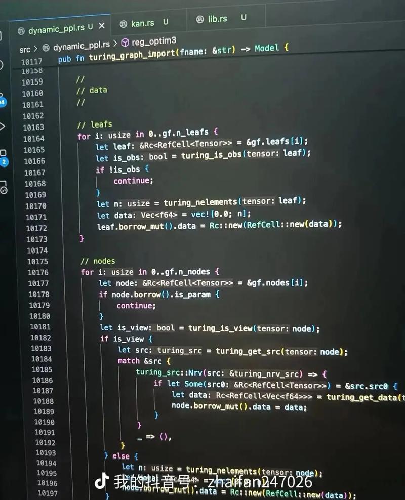PHP中如何运用抽象类和接口实现代码复用与解耦的最佳实践？